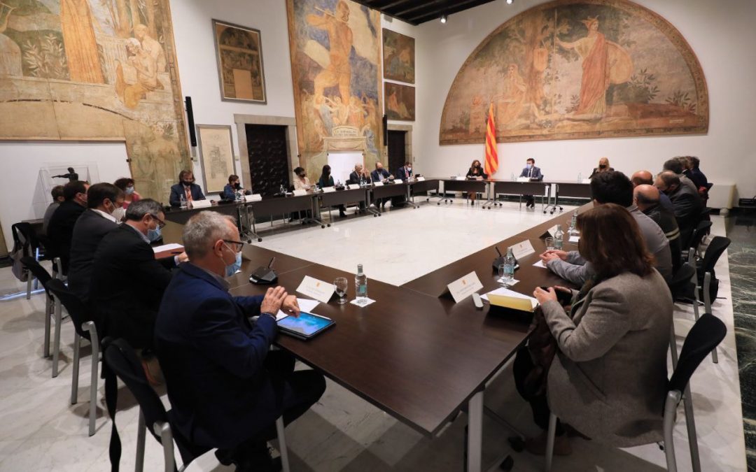 FRONT COMÚ DEL GOVERN AMB LES ENTITATS SECTORIALS A FAVOR DEL CATALÀ A L’AV.