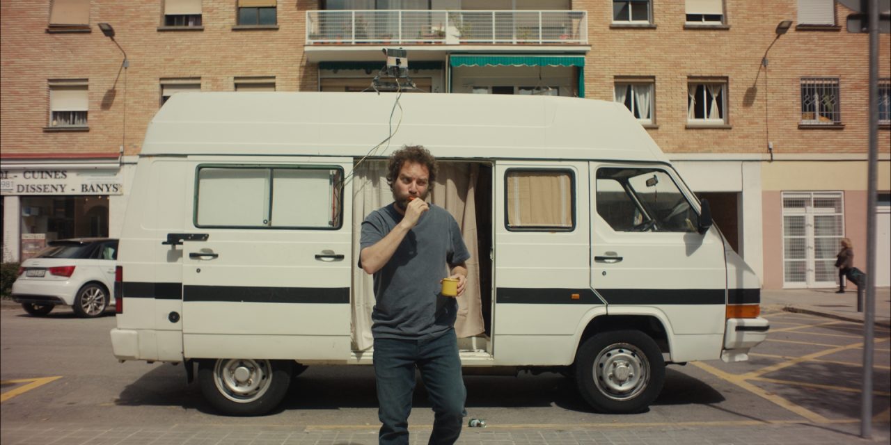 POL LÓPEZ ENTUSIASMA A “LA FURGO” D’ELOY CALVO AL BCN FILM FEST 2025 (CRÍTICA)