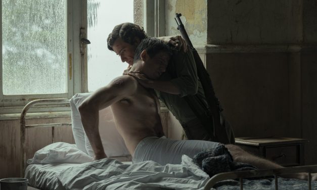 «La Bola Negra» cinema, amor i un trencaclosques per encaixar
