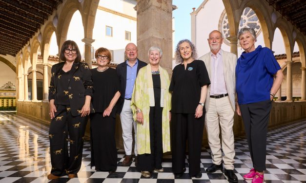 SIS GLOSSES PER A SIS MERESCUTS PREMIS D’HONOR